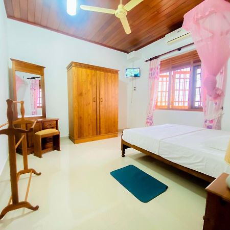 Lumbini Villa Bentota Bagian luar foto