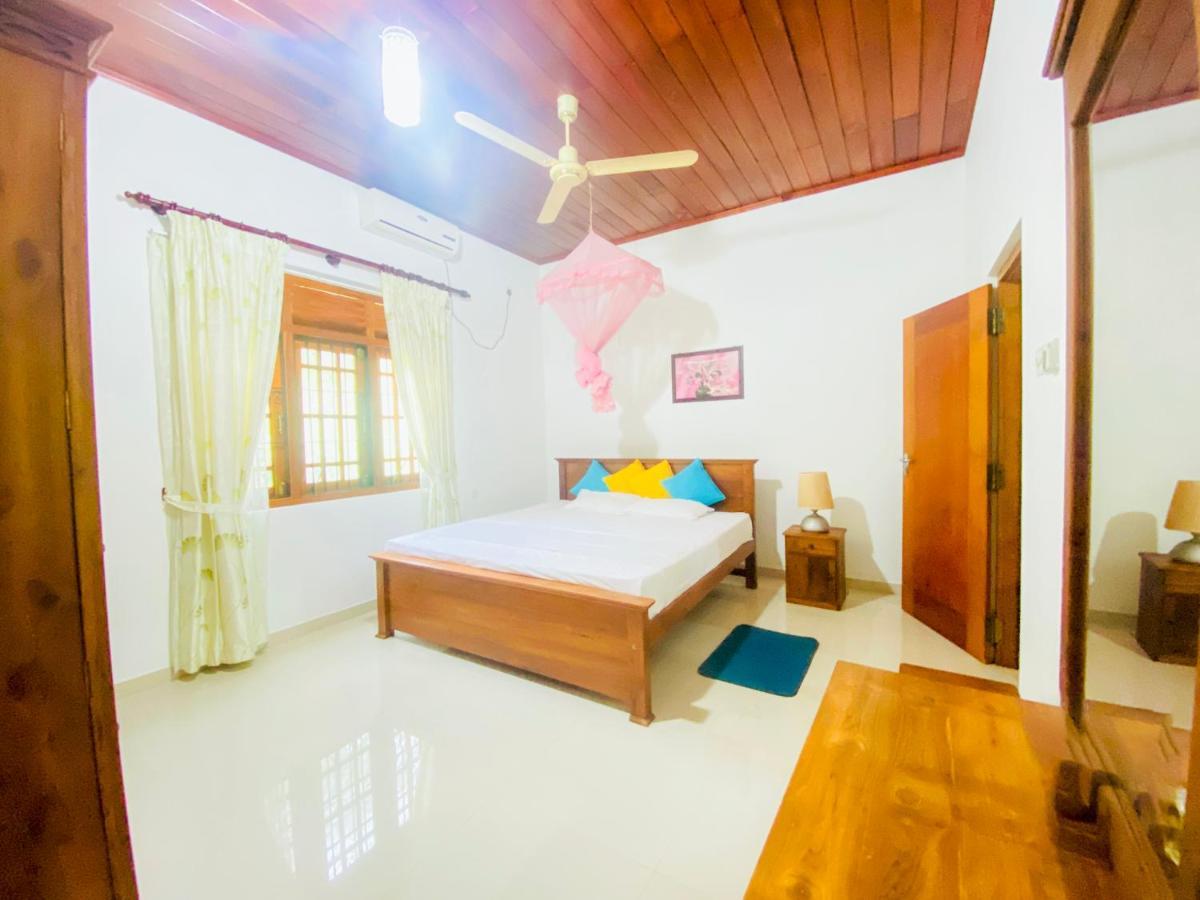 Lumbini Villa Bentota Bagian luar foto